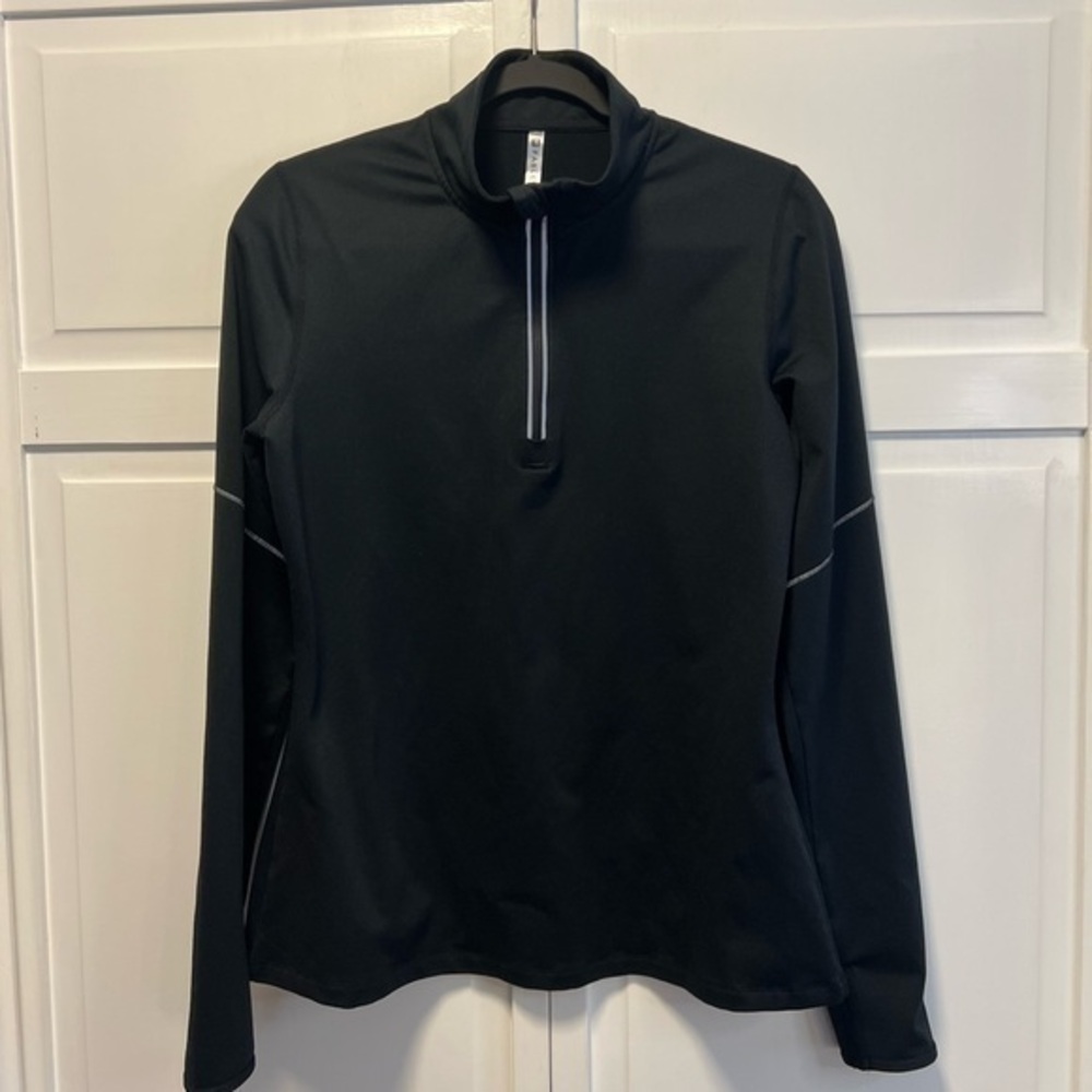 Fabletics 1/4 Zip Pullover Size Women’s Large Color Black